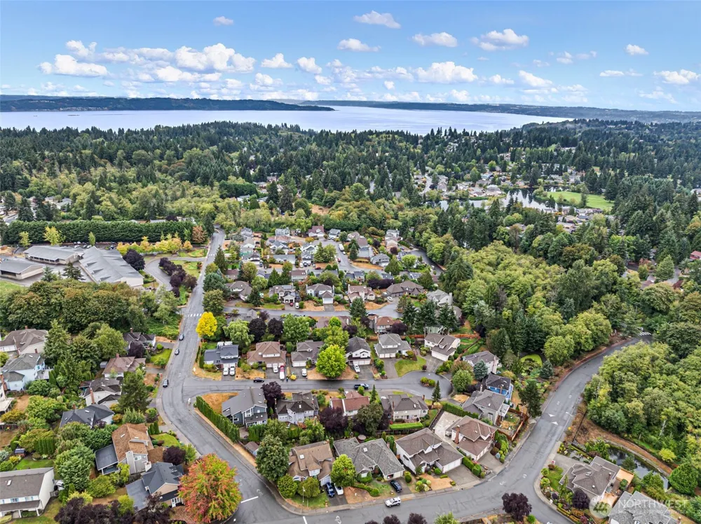 4639 SW 328TH PLACE Federal Way, WA 98023