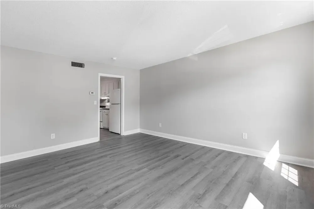 18 Forsyth Street Thomasville, NC 27360