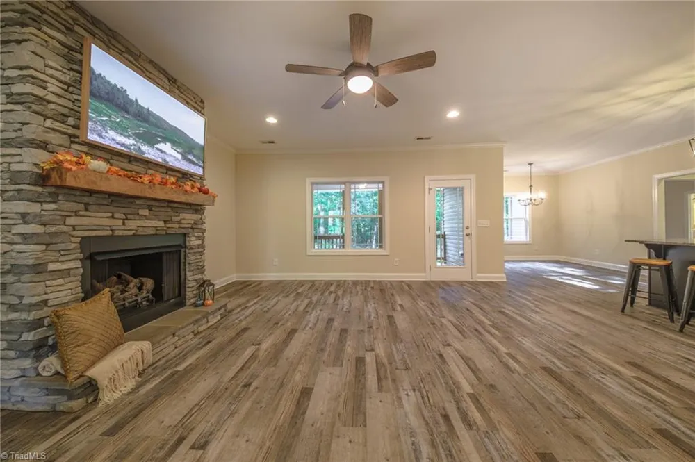 5758 Ironwood Drive Snow Camp, NC 27349