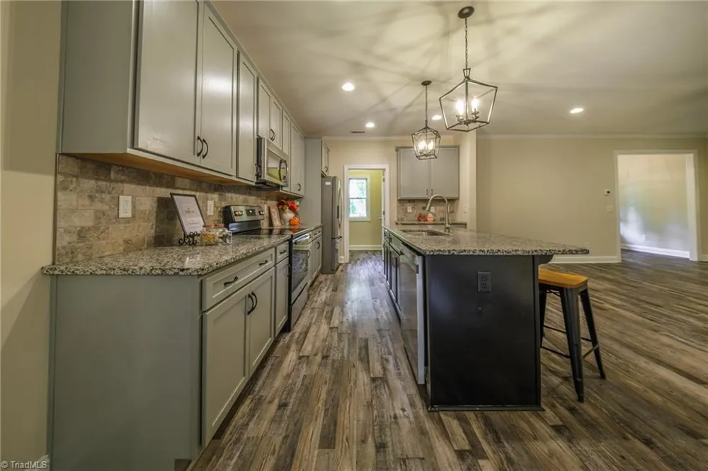 5758 Ironwood Drive Snow Camp, NC 27349