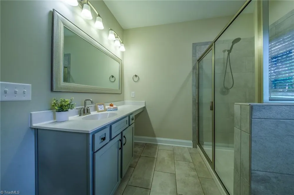 5758 Ironwood Drive Snow Camp, NC 27349