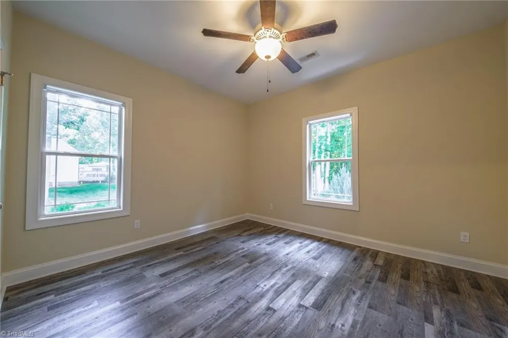 5758 Ironwood Drive Snow Camp, NC 27349