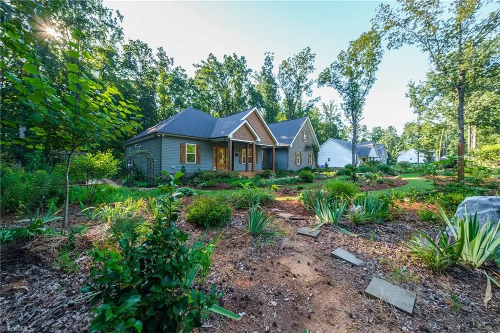 5758 Ironwood Drive Snow Camp, NC 27349