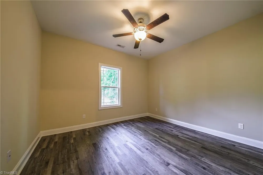 5758 Ironwood Drive Snow Camp, NC 27349