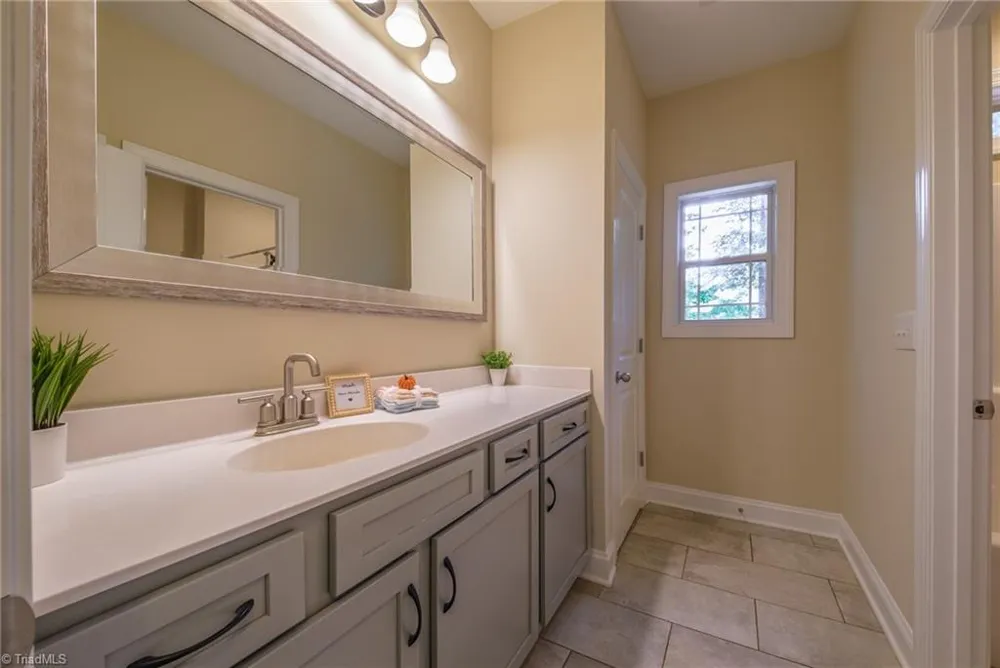 5758 Ironwood Drive Snow Camp, NC 27349