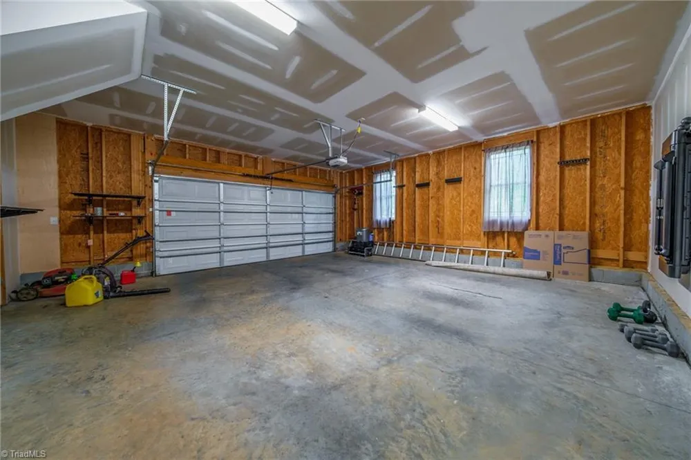 5758 Ironwood Drive Snow Camp, NC 27349