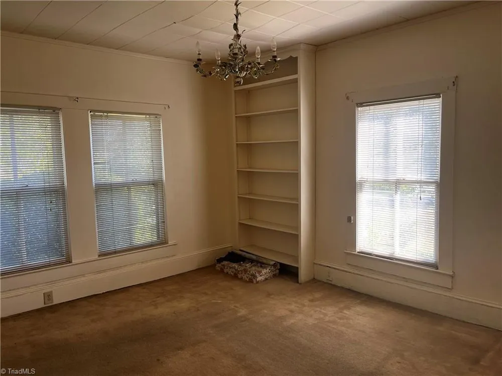 207 Summit Street Walnut Cove, NC 27052