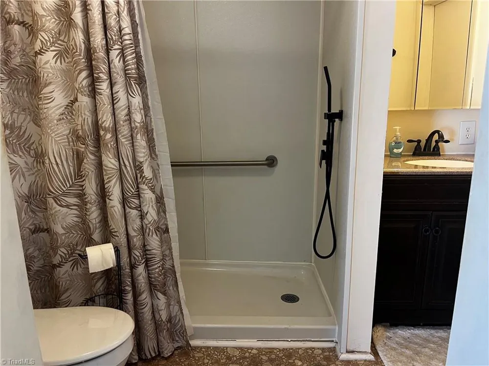 207 Summit Street Walnut Cove, NC 27052