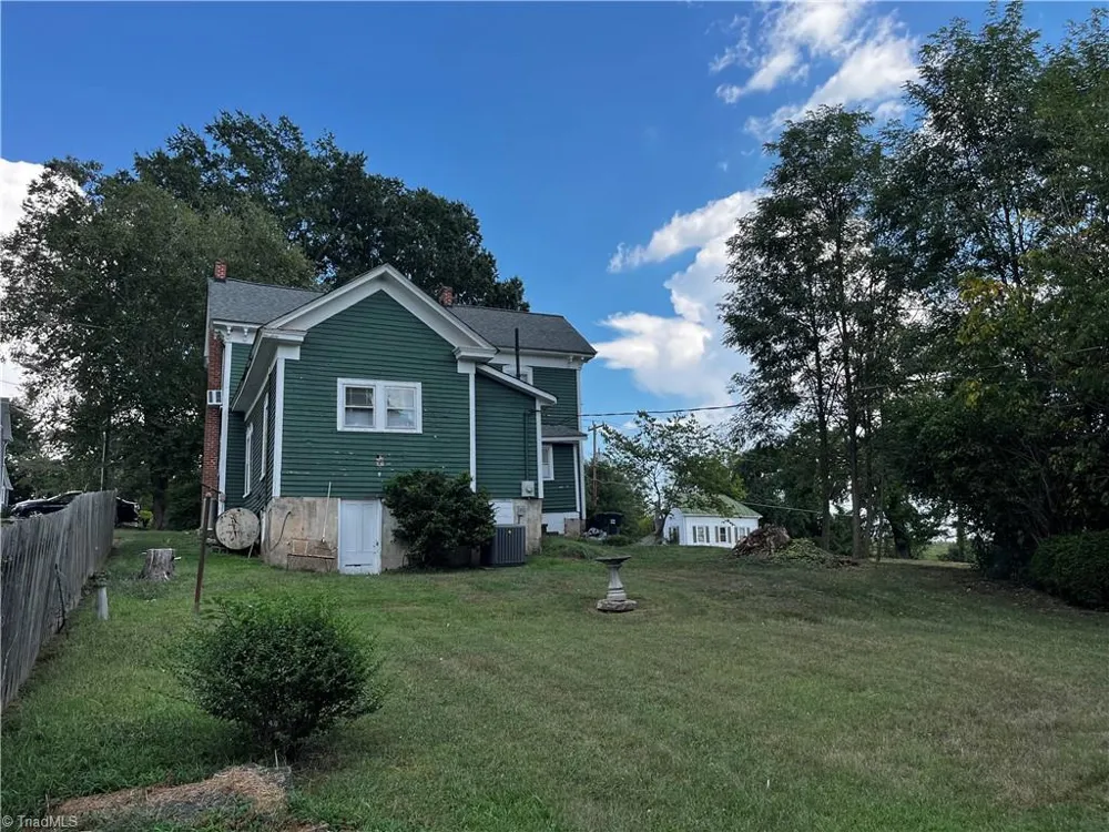 207 Summit Street Walnut Cove, NC 27052
