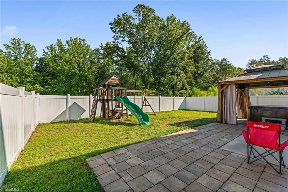 6777 Capstone Court Rural Hall, NC 27045