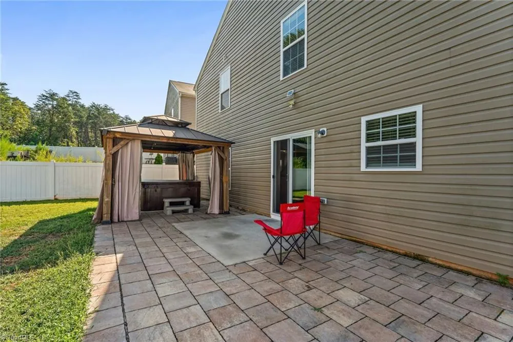 6777 Capstone Court Rural Hall, NC 27045