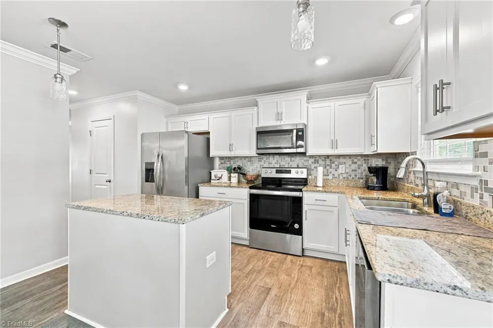 6777 Capstone Court Rural Hall, NC 27045