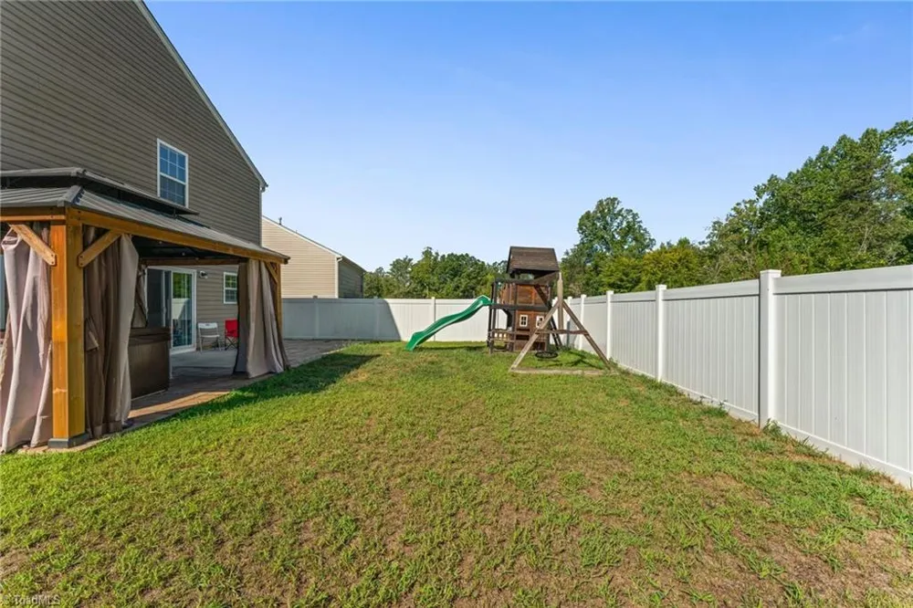 6777 Capstone Court Rural Hall, NC 27045
