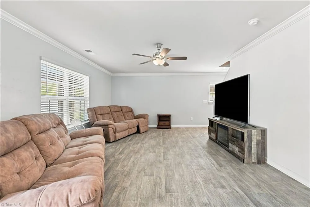 6777 Capstone Court Rural Hall, NC 27045