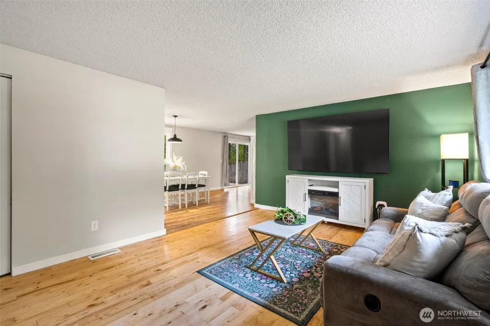 3965 Celeste Court SE Port Orchard, WA 98366