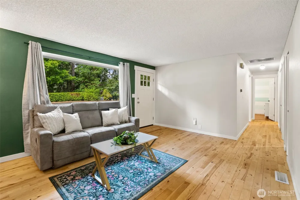 3965 Celeste Court SE Port Orchard, WA 98366