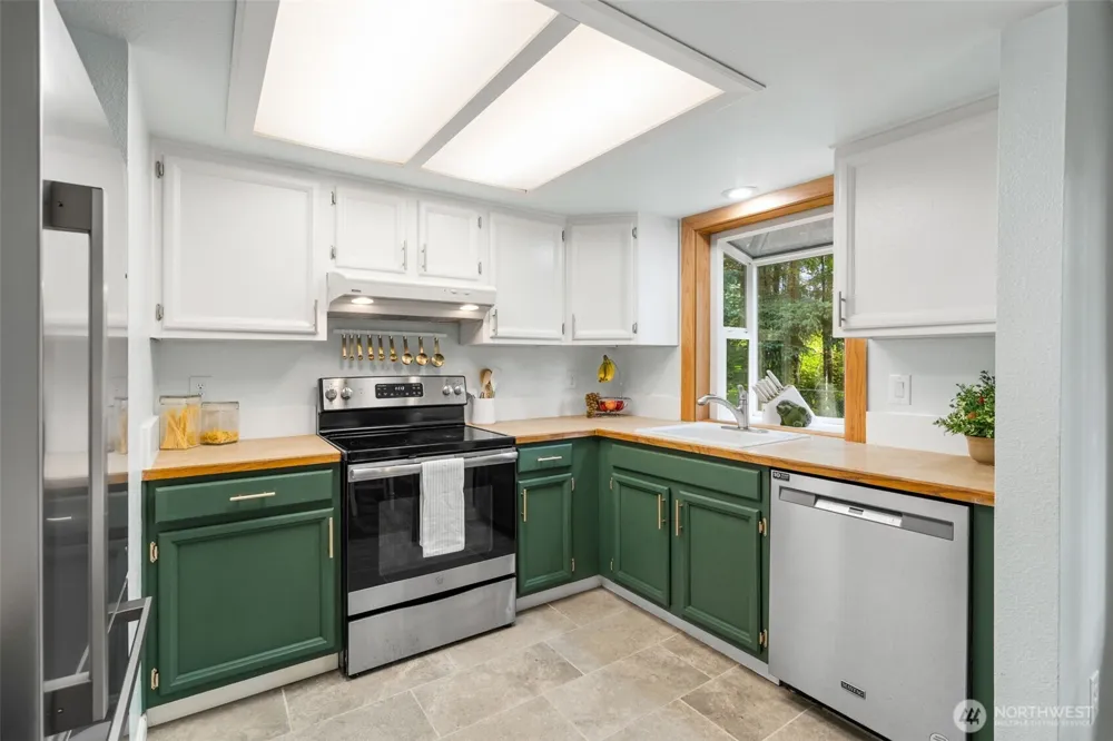 3965 Celeste Court SE Port Orchard, WA 98366