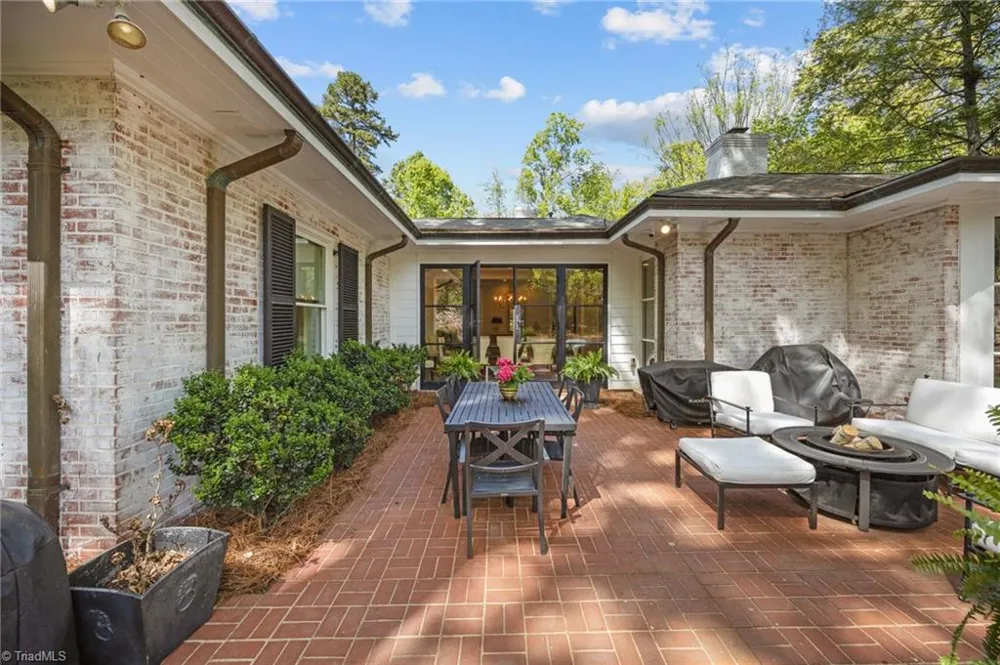 2319 Princess Ann Street Greensboro, NC 27408