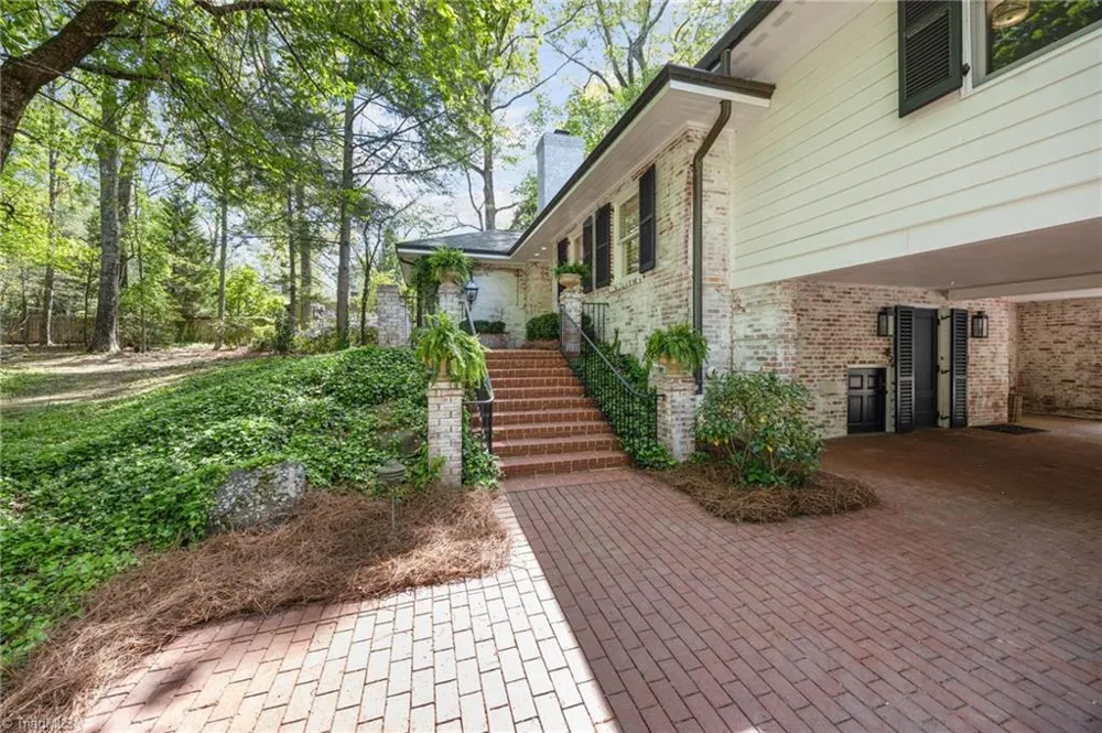2319 Princess Ann Street Greensboro, NC 27408