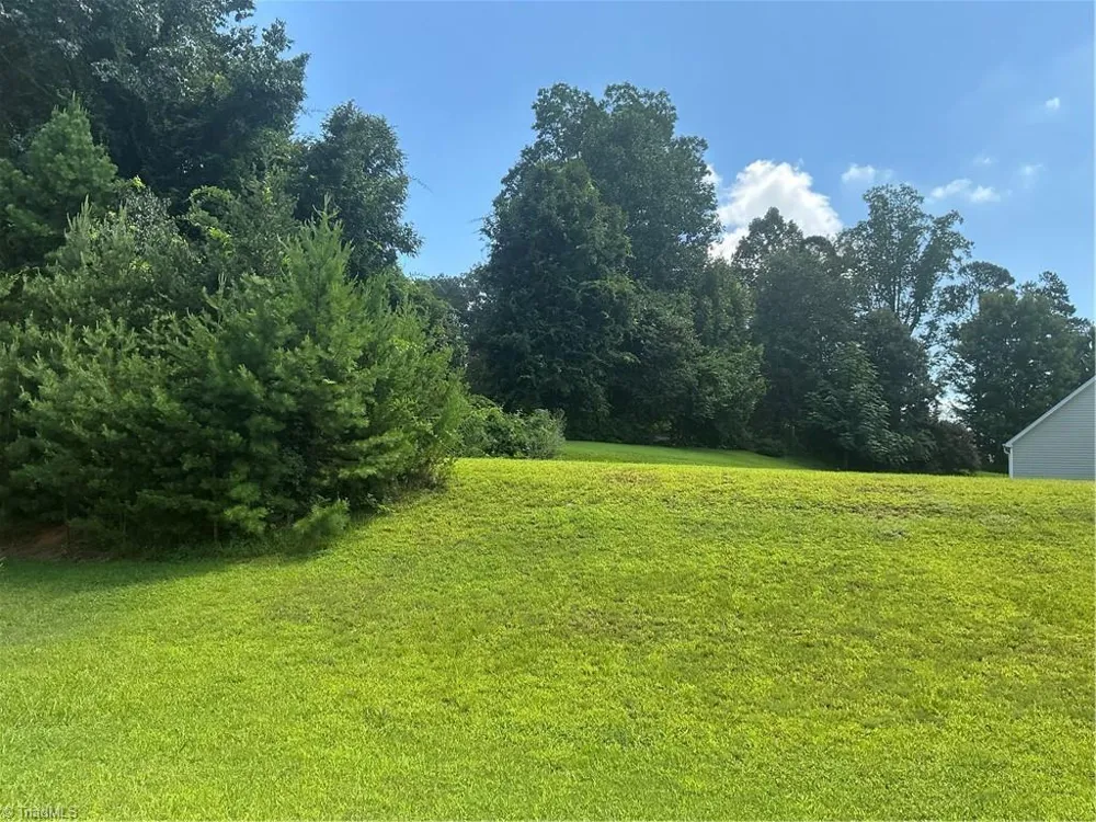 4981 Brian Center Lane Winston-Salem, NC 27106