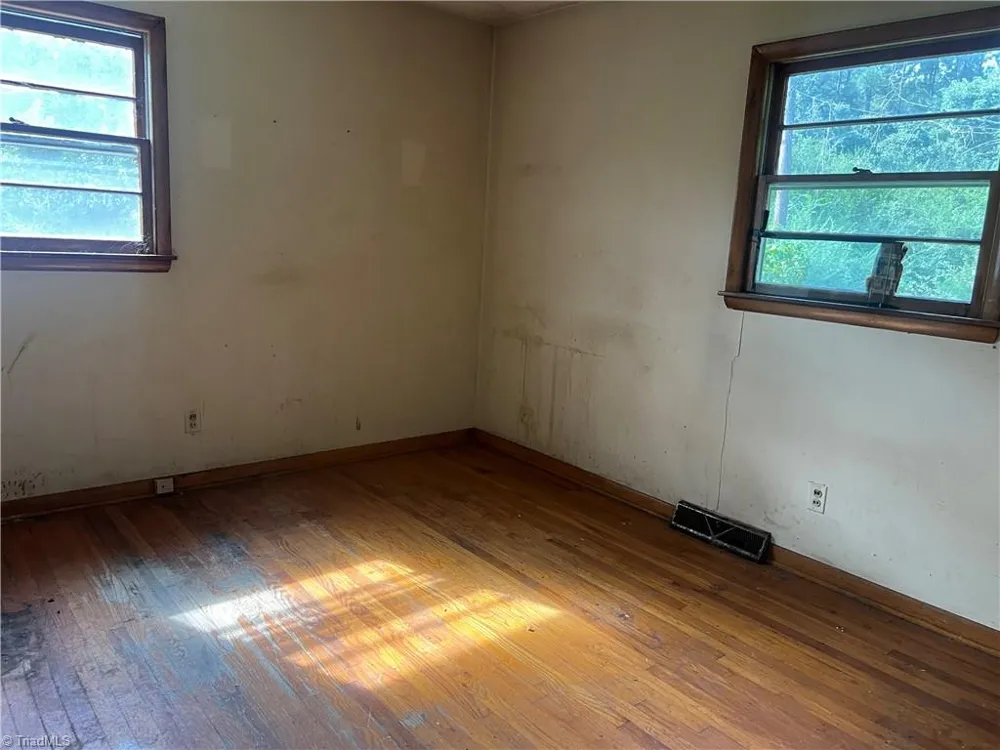 180 Cedar Lane Reidsville, NC 27320