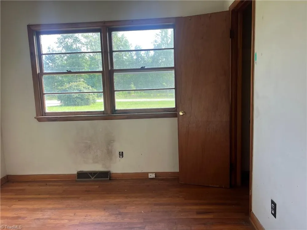 180 Cedar Lane Reidsville, NC 27320