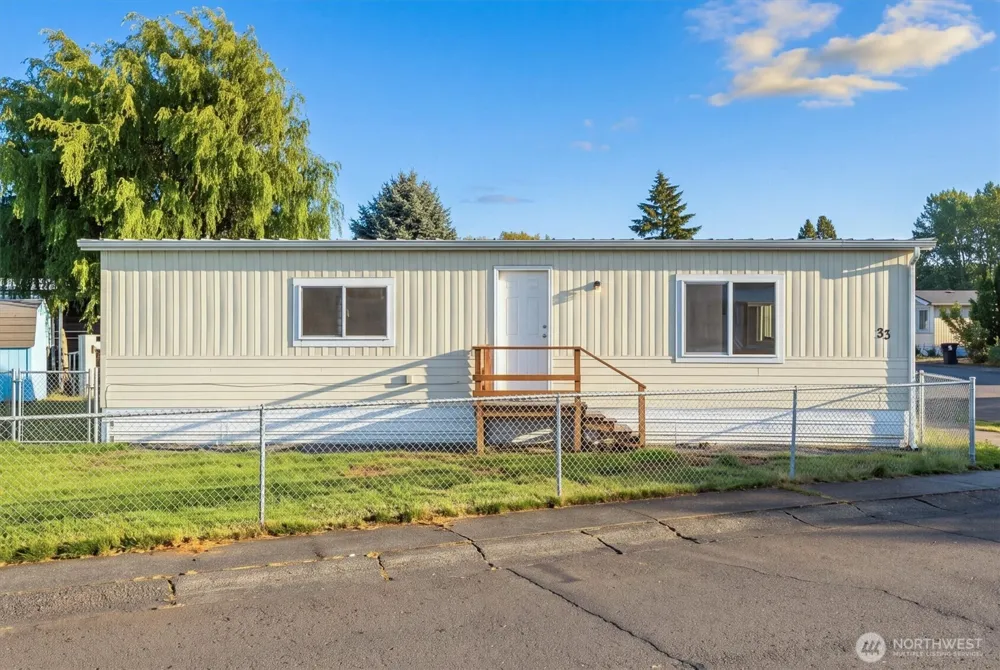 4400 Ocean Beach Highway #33 Longview, WA 98632