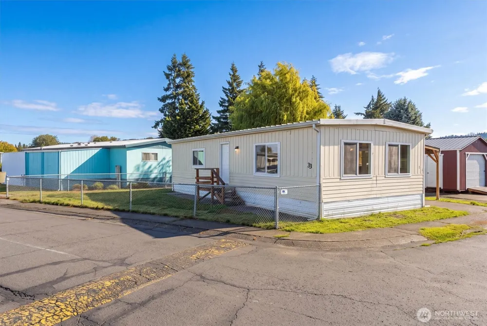 4400 Ocean Beach Highway #33 Longview, WA 98632
