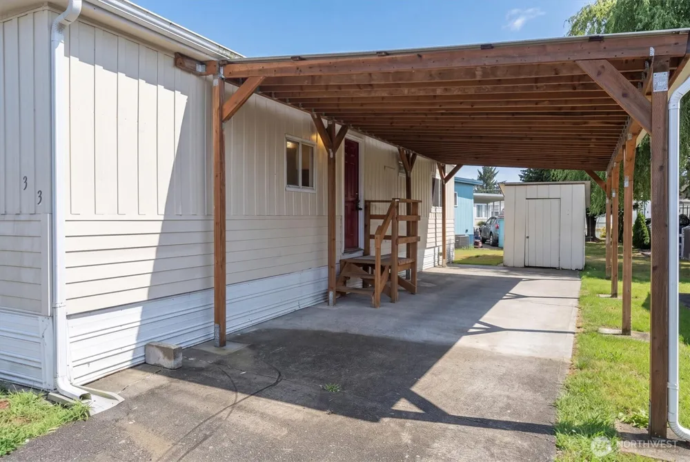 4400 Ocean Beach Highway #33 Longview, WA 98632