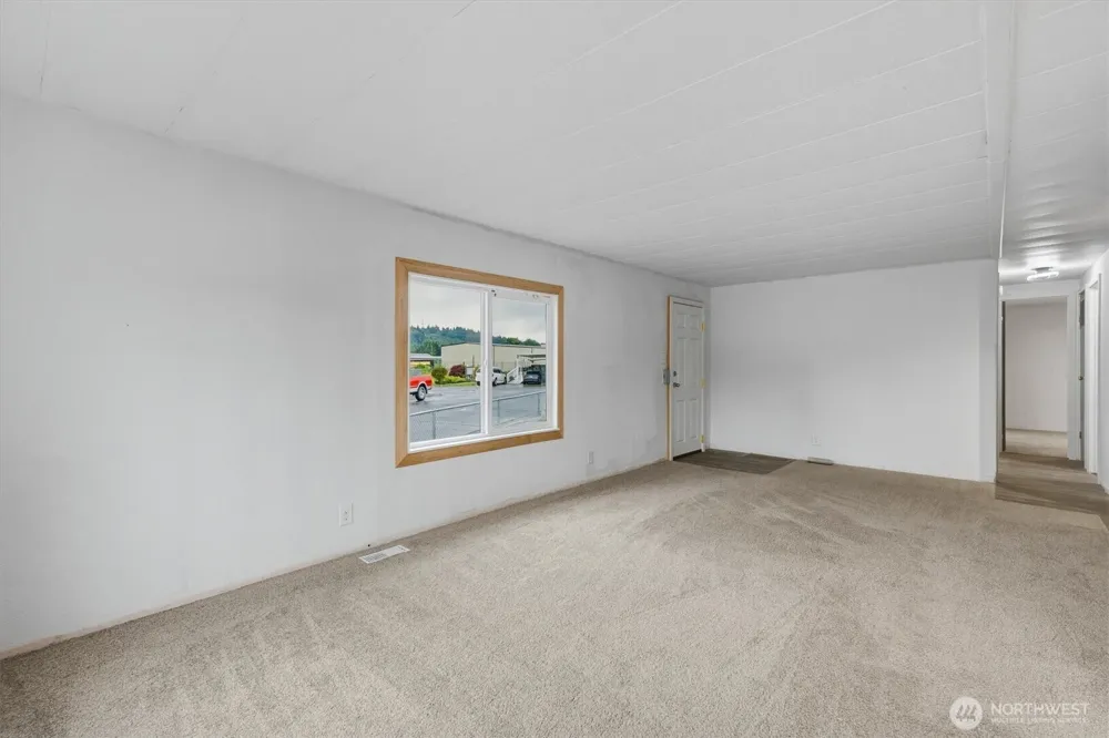 4400 Ocean Beach Highway #33 Longview, WA 98632