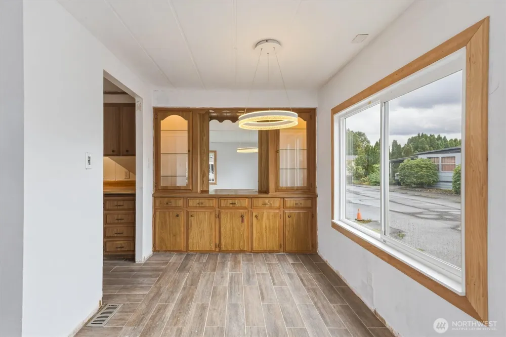 4400 Ocean Beach Highway #33 Longview, WA 98632