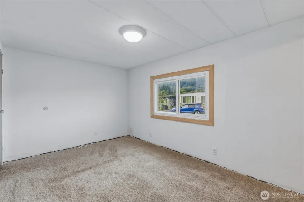 4400 Ocean Beach Highway #33 Longview, WA 98632