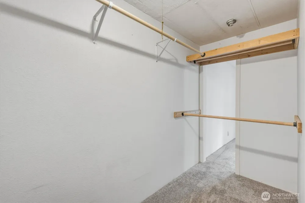 4400 Ocean Beach Highway #33 Longview, WA 98632