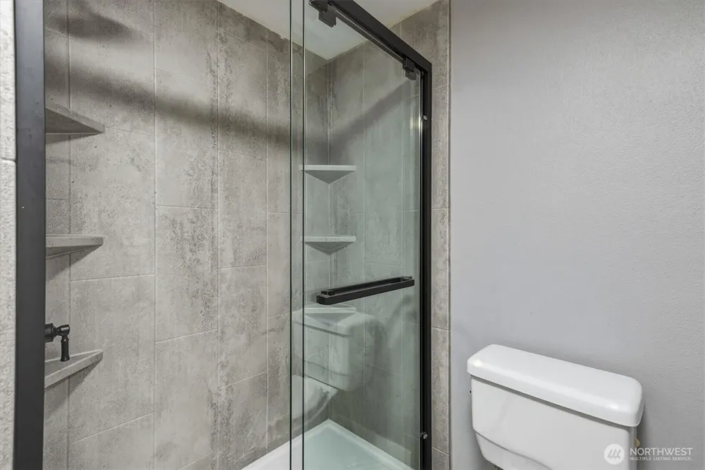 4400 Ocean Beach Highway #33 Longview, WA 98632