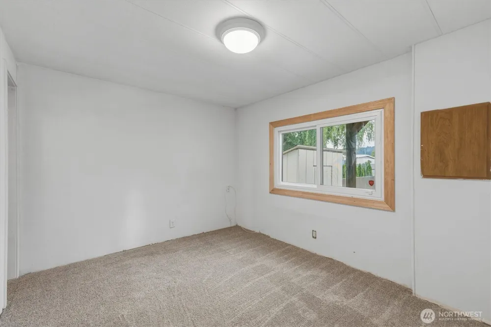 4400 Ocean Beach Highway #33 Longview, WA 98632