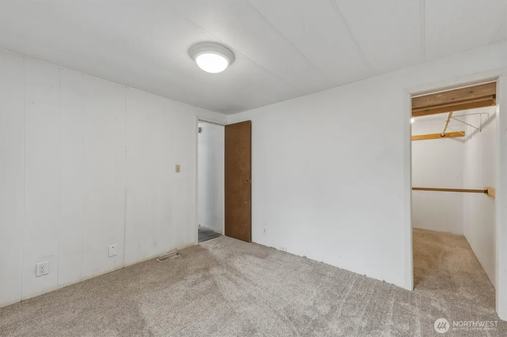 4400 Ocean Beach Highway #33 Longview, WA 98632