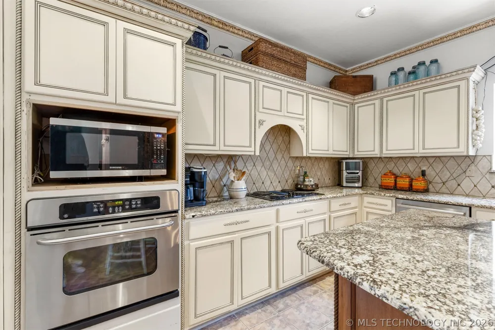 8105 S 86th Avenue Tulsa, OK 74133