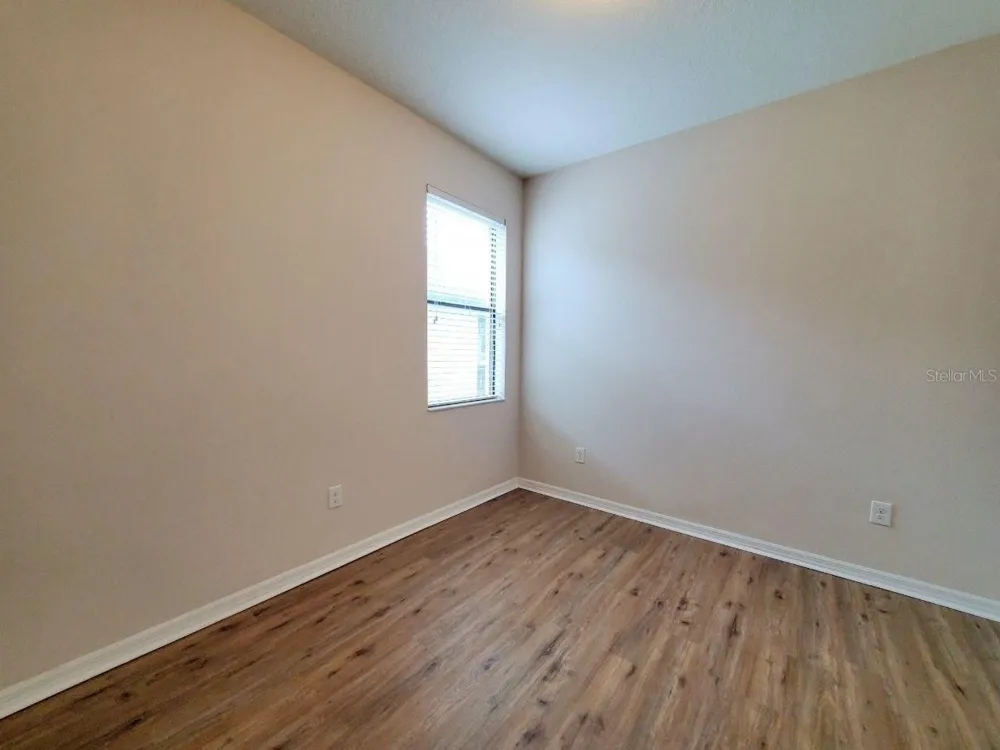 10031 NEWMINSTER LOOP Ruskin, FL 33573