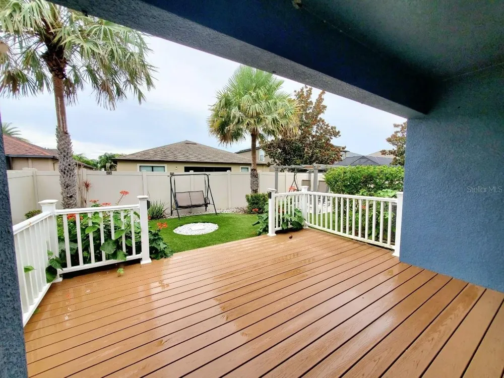 10031 NEWMINSTER LOOP Ruskin, FL 33573
