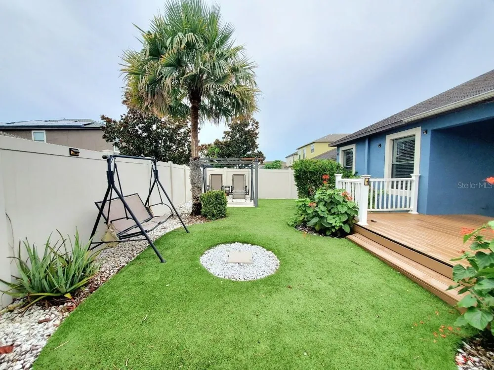 10031 NEWMINSTER LOOP Ruskin, FL 33573