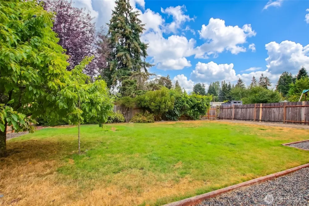 1952 SW 352nd ST Federal Way, WA 98023