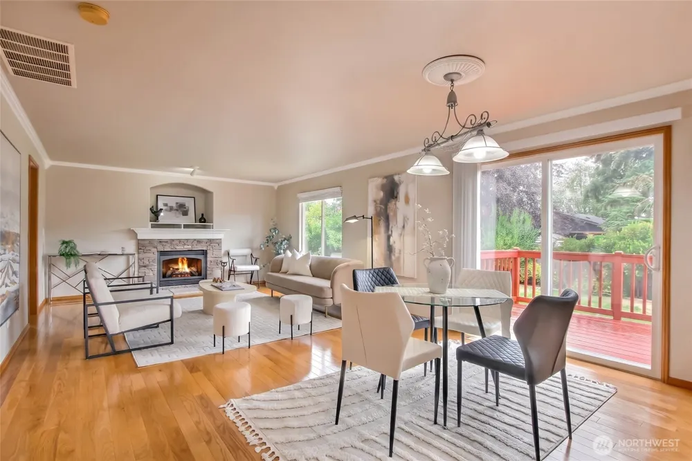 1952 SW 352nd ST Federal Way, WA 98023