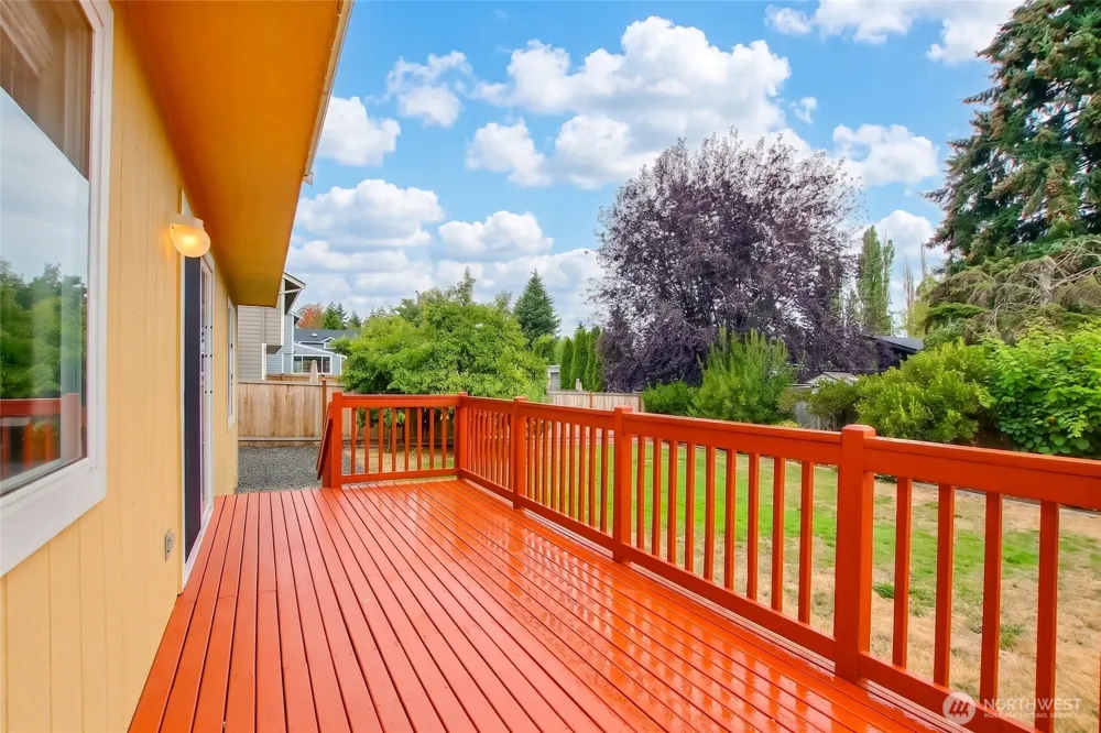 1952 SW 352nd ST Federal Way, WA 98023