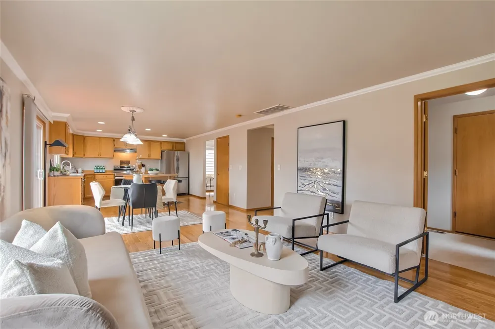 1952 SW 352nd ST Federal Way, WA 98023