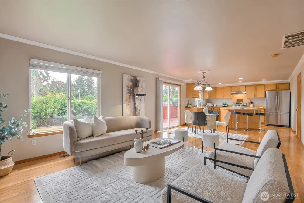 1952 SW 352nd ST Federal Way, WA 98023