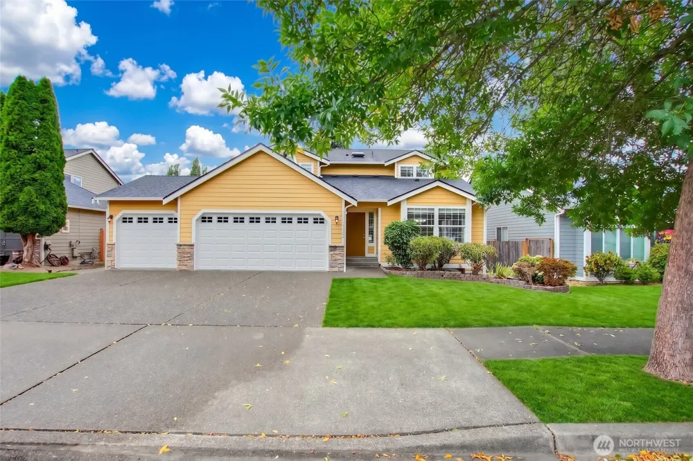 1952 SW 352nd ST Federal Way, WA 98023
