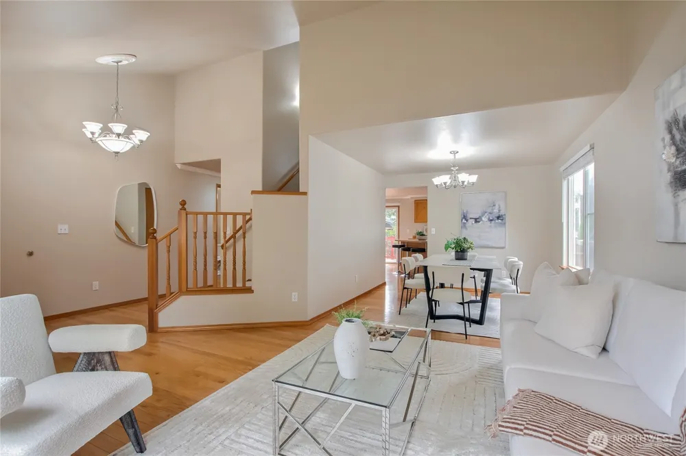 1952 SW 352nd ST Federal Way, WA 98023