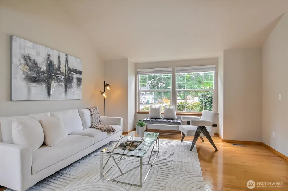 1952 SW 352nd ST Federal Way, WA 98023