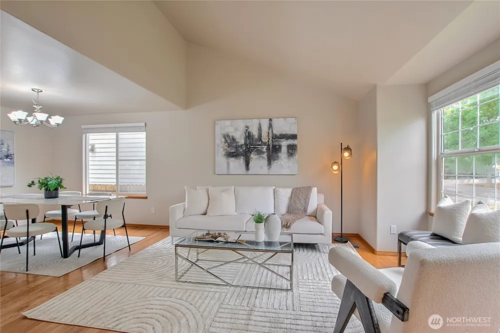 1952 SW 352nd ST Federal Way, WA 98023
