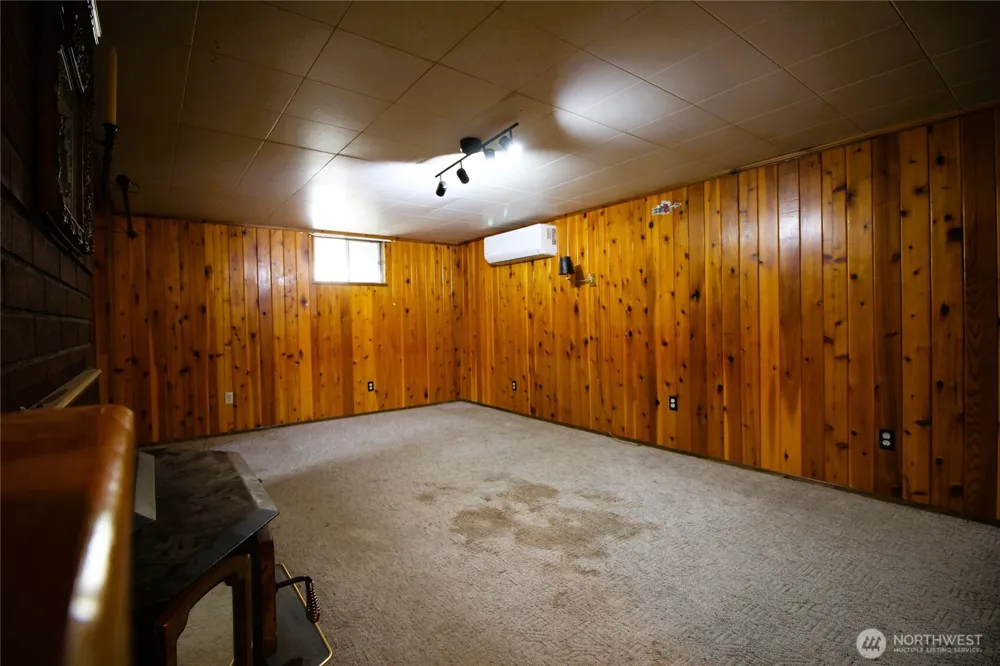 278 W Sixth Street Waitsburg, WA 99361